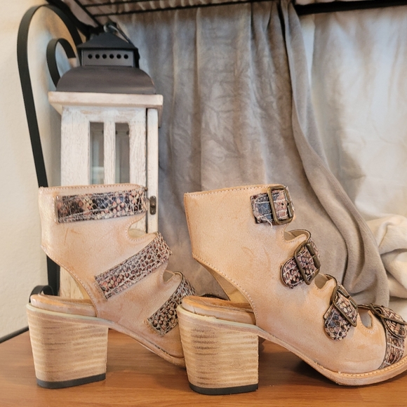 Freebird by Steve  Blush Quails size 8 - Picture 4 of 5